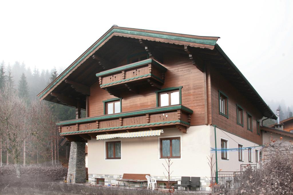 Premium Chalet Andrea Leogang Room photo