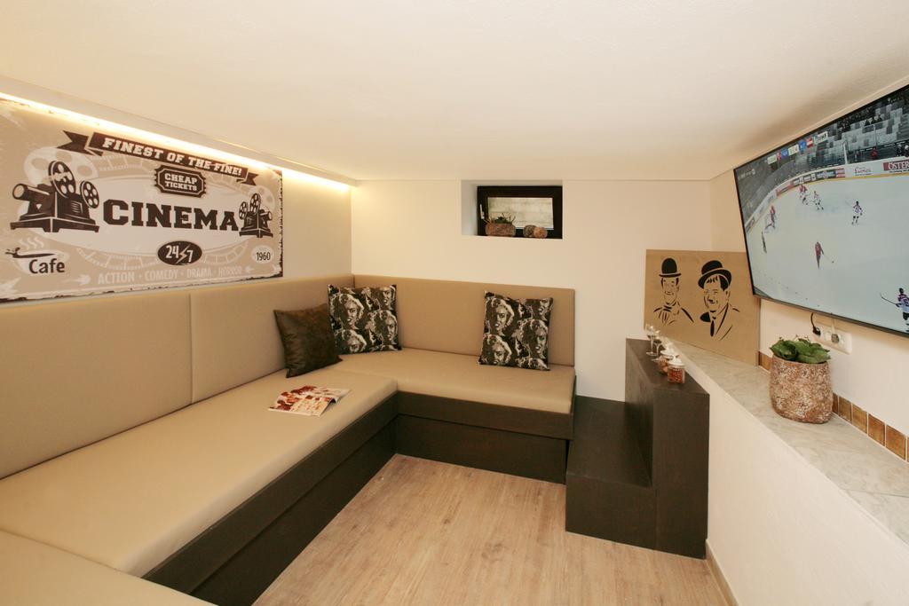 Premium Chalet Andrea Leogang Exterior photo